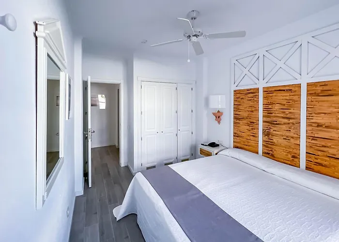 Aparthotel Parque Del Sol