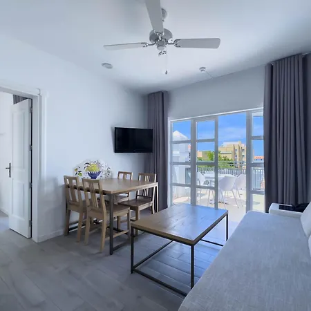 Parque Del Sol מלון דירות אדחה