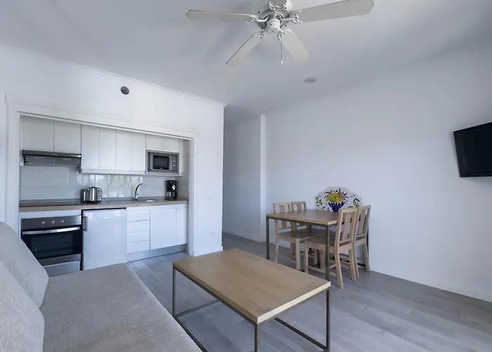 Aparthotel Parque Del Sol 3*