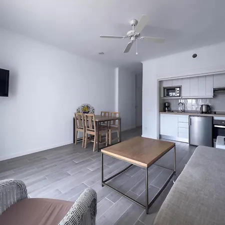 Parque Del Sol 아파트호텔